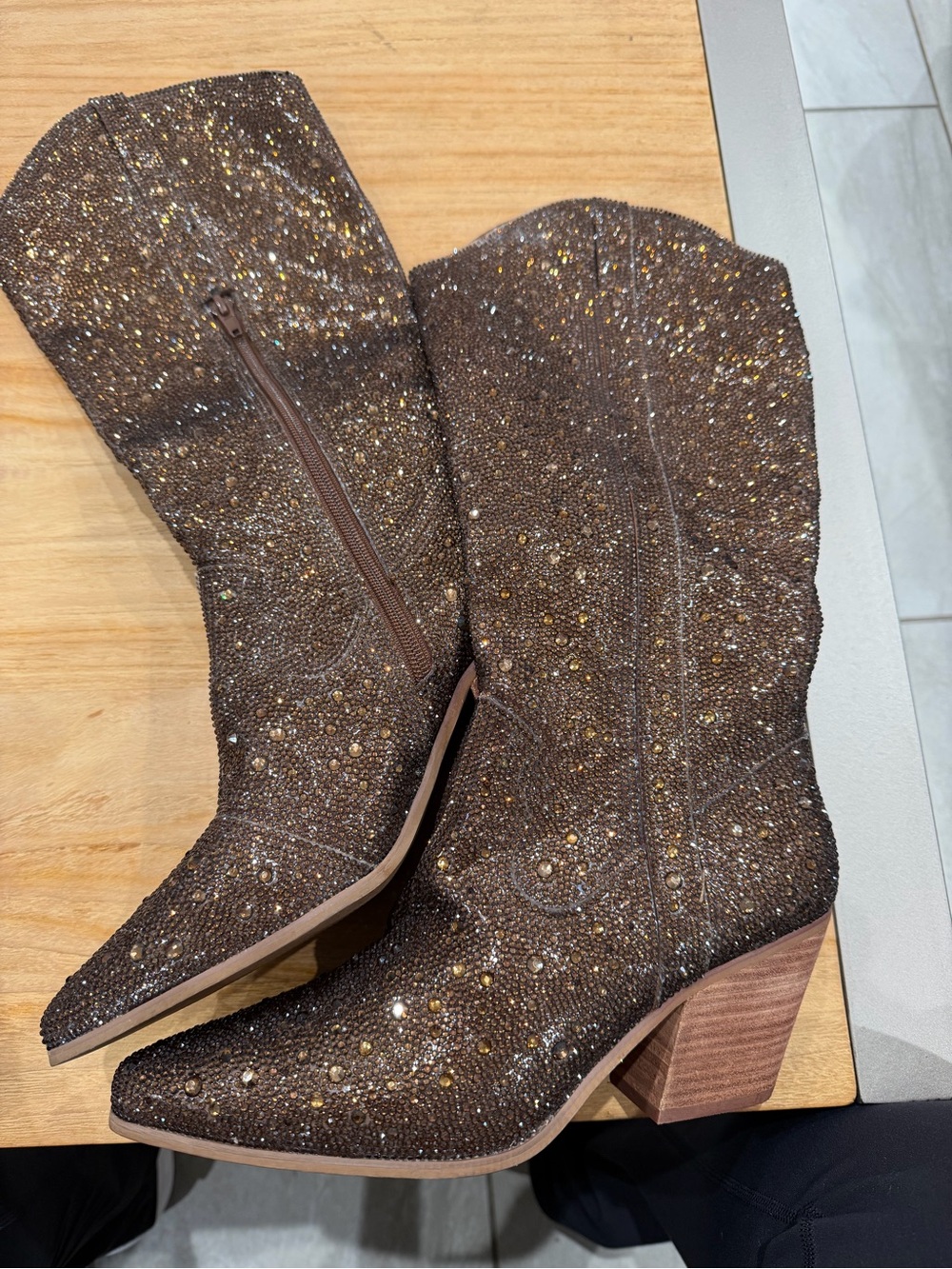 Women’s Brown Glitter Western Boots - Picture 2 of 5